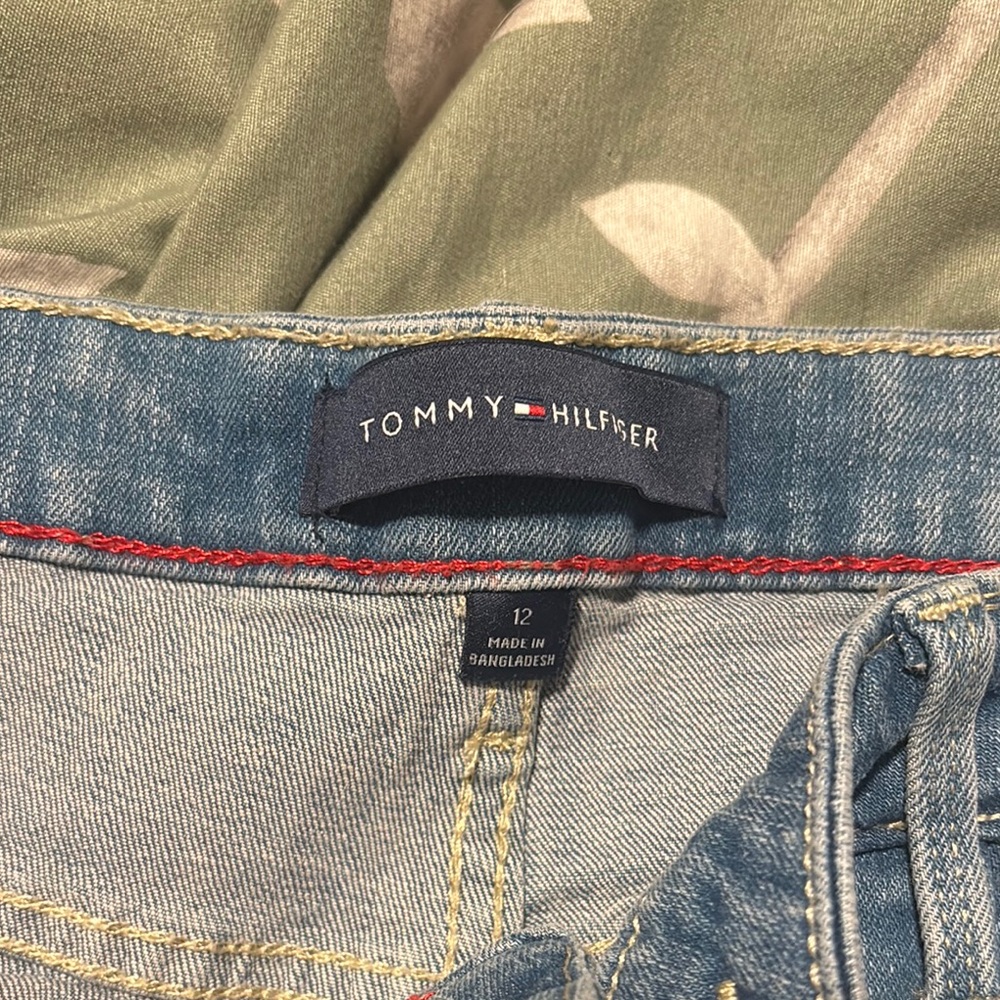 Tommy Hilfiger Light Blue Denim Shorts - Picture 2 of 8